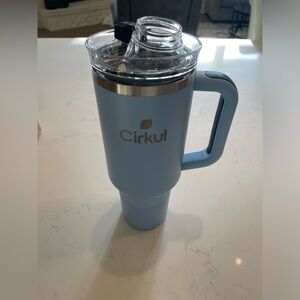 GENTLY USED 40 oz Cirkul Tumbler